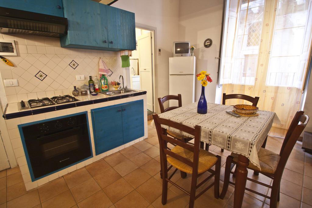 4roomsrelax
